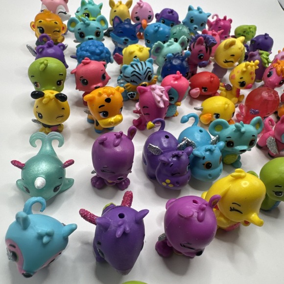 58‎ Hatchimals CollEGGitibles Various Mini Figures - Pony Hippo Crab Bird - Picture 3 of 7